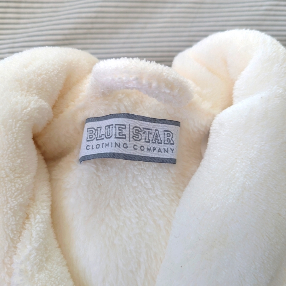 Plush Robe- One Size - Picture 2 of 4
